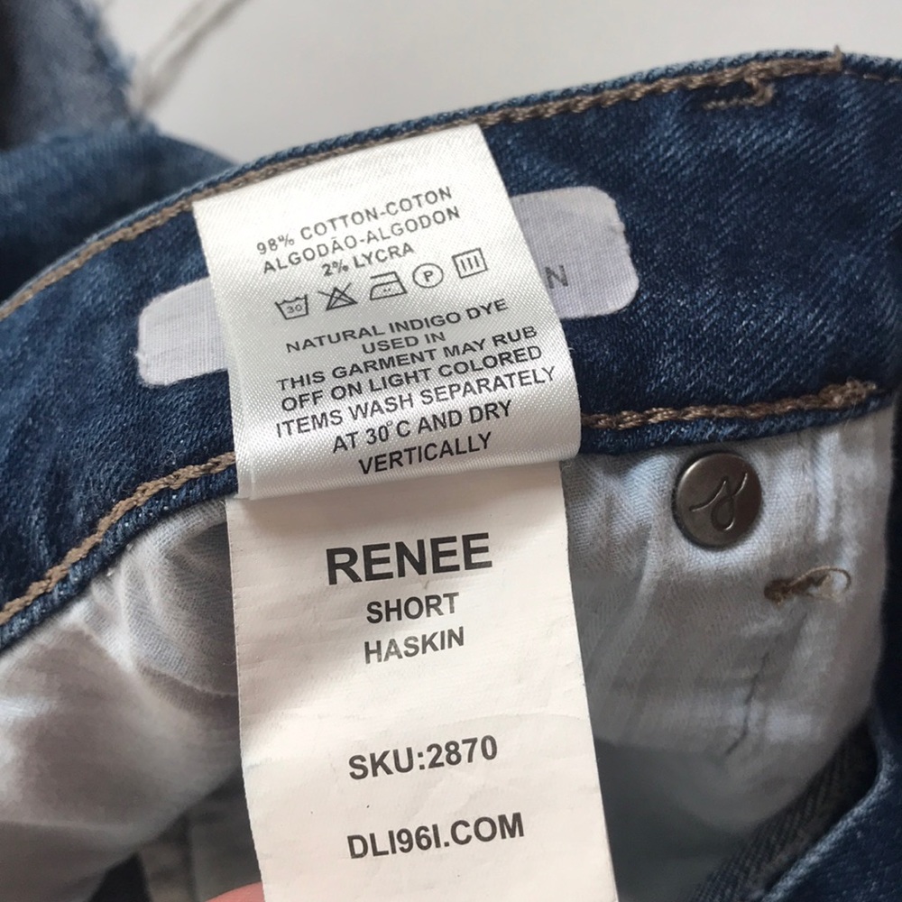 DL1961 Renee Short Haskin Jean cutoffs 32” EUC - Picture 8 of 8
